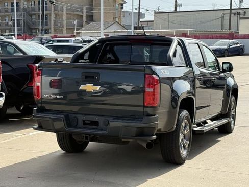 Used 2018 Chevrolet Colorado Z71 AWD/4WD image 4