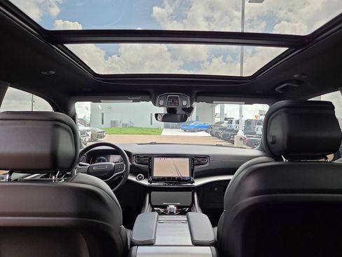 New 2026 Jeep Grand Wagoneer L 4WD image 22