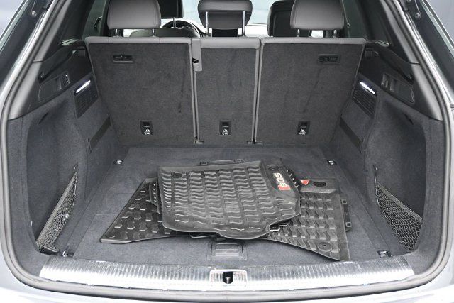 Used 2019 Audi SQ5 Premium Plus AWD/4WD image 10