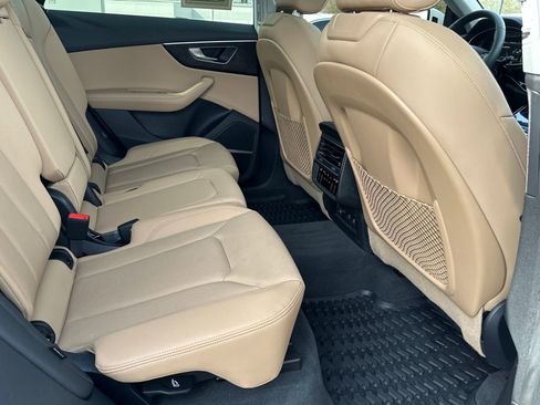 Used 2023 Audi Q8 Premium Plus image 36