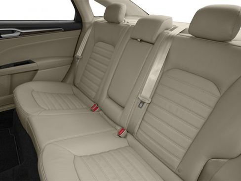 Used 2013 Ford Fusion SE image 14