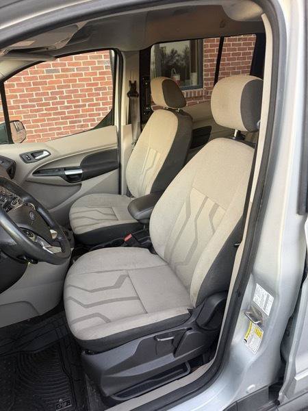 Used 2015 Ford Transit Connect XLT FWD image 8