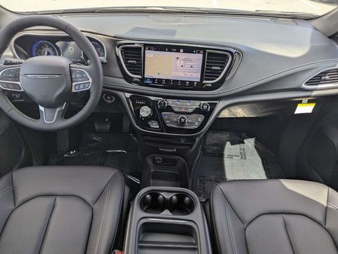 New 2027 Chrysler Pacifica Select w/ Family Tech Group FWD image 14