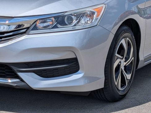 Used 2016 Honda Accord LX image 10