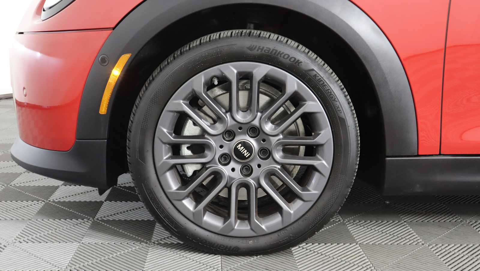 Used 2026 MINI Cooper 4-Door Hardtop FWD image 26