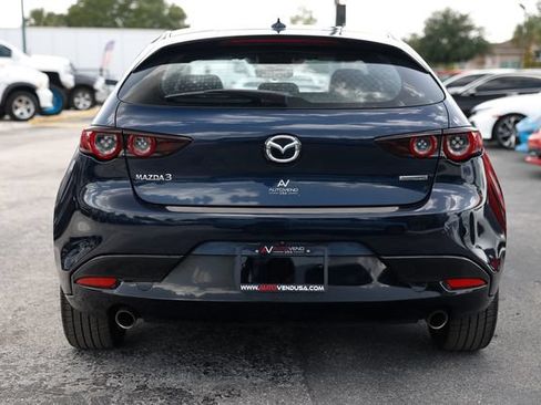 Used 2020 MAZDA MAZDA3 Hatchback w/ Preferred Package FWD image 10