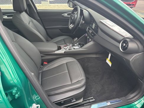 New 2025 Alfa Romeo Giulia AWD w/ Driving Assist Package image 22