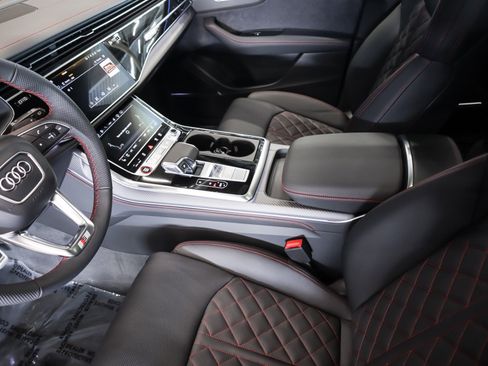 New 2026 Audi SQ8 Prestige image 19