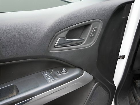 Used 2020 Chevrolet Colorado LT w/ Safety Package image 16