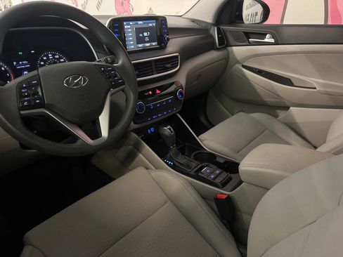 Used 2019 Hyundai Tucson Value FWD image 18