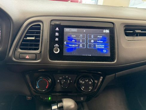Used 2019 Honda HR-V Sport image 18