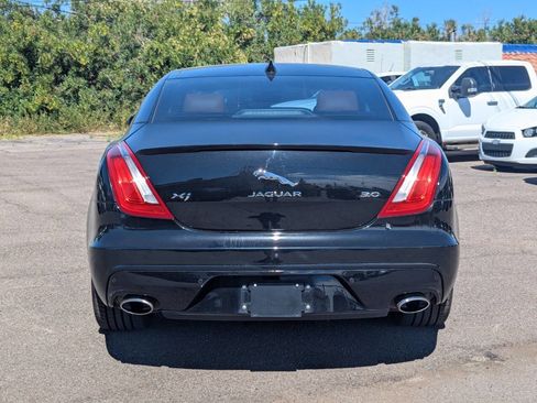 Used 2019 Jaguar XJ R-Sport image 4