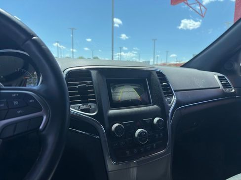 Used 2018 Jeep Grand Cherokee Limited AWD/4WD image 23