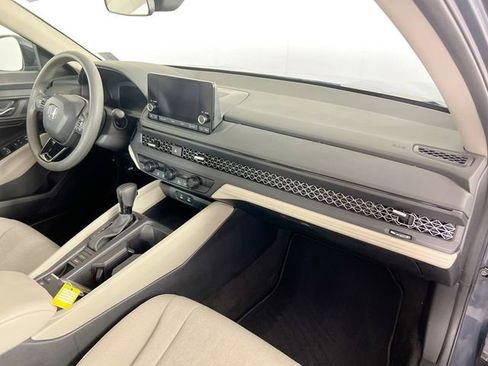 Certified 2024 Honda Accord EX image 30