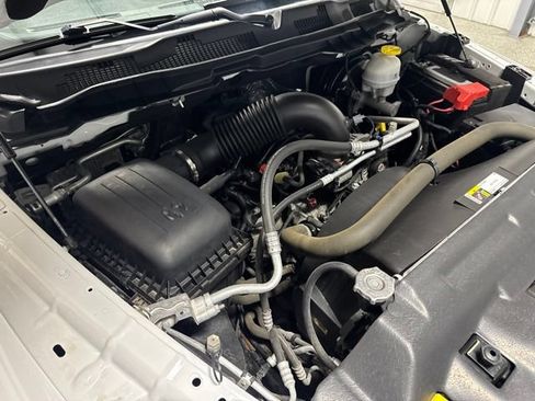 Used 2023 RAM 1500 Classic SLT w/ Trailer Tow Group AWD/4WD image 33