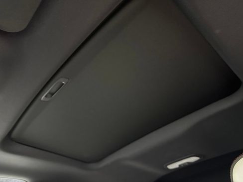 Used 2024 GMC Canyon AT4X AWD/4WD image 25