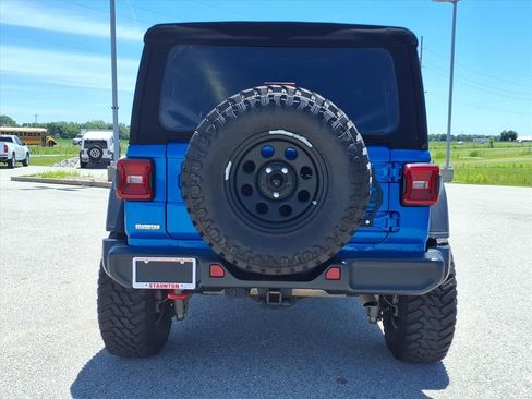 Used 2024 Jeep Wrangler Unlimited Rubicon AWD/4WD image 24
