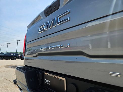 New 2026 GMC Sierra 1500 Denali Ultimate AWD/4WD image 32
