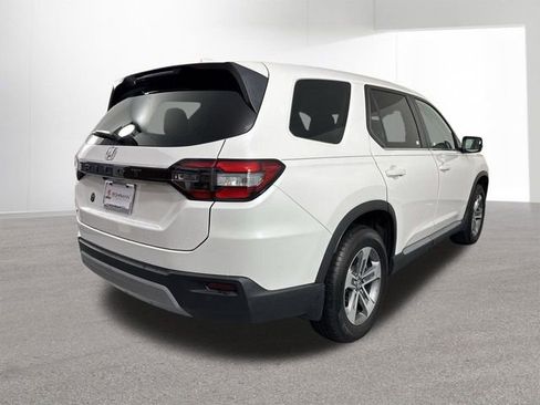 Used 2025 Honda Pilot EX-L image 37
