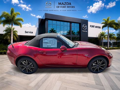 New 2026 MAZDA MX-5 Miata Grand Touring RWD image 2