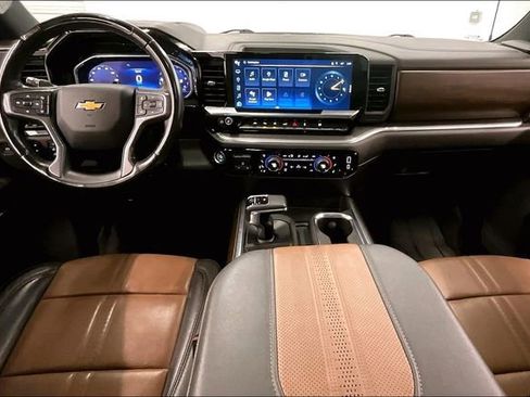 Used 2023 Chevrolet Silverado 1500 High Country image 16
