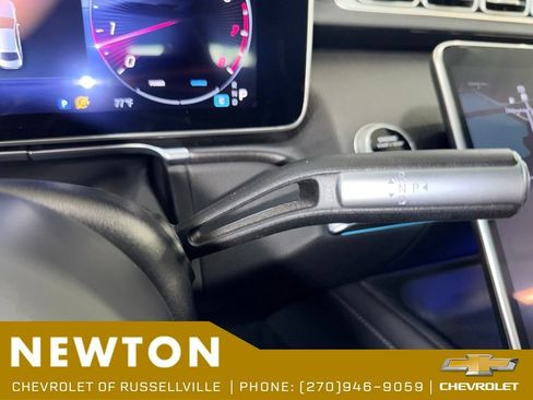 Used 2022 Mercedes-Benz S 500 4MATIC w/ AMG Line Package image 12