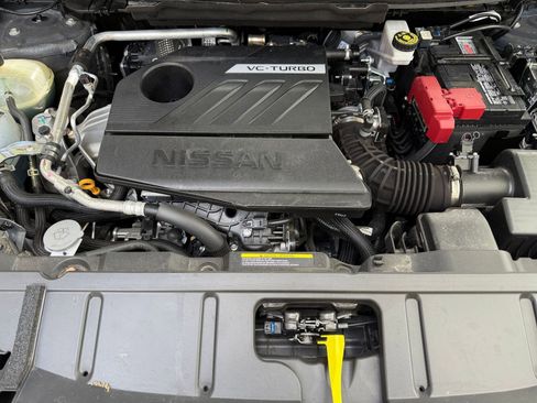 Used 2025 Nissan Rogue SV image 29