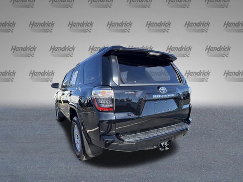 Used 2022 Toyota 4Runner SR5 image 8