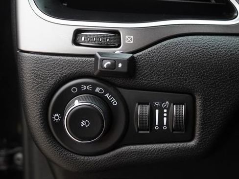 Used 2021 Jeep Cherokee Latitude Lux image 22