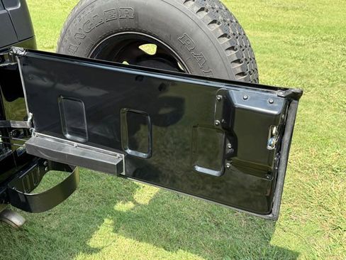 Used 1989 Jeep Wrangler 4WD image 13