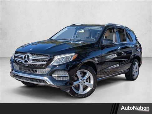 Used 2016 Mercedes-Benz GLE 300d 4MATIC image 1