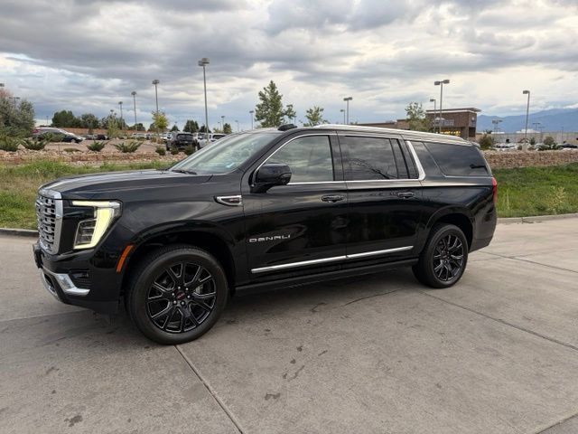 Used 2025 GMC Yukon XL Denali w/ Sun & Power Step Package AWD/4WD image 29