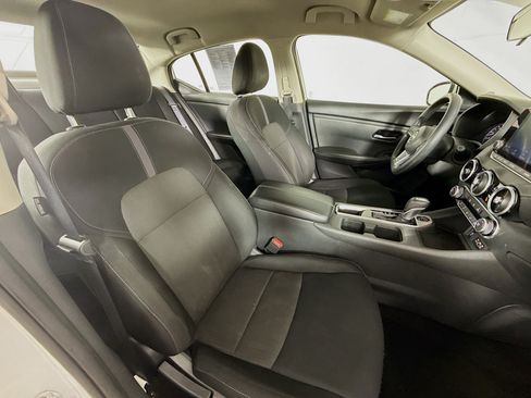 Used 2024 Nissan Sentra SV FWD image 33