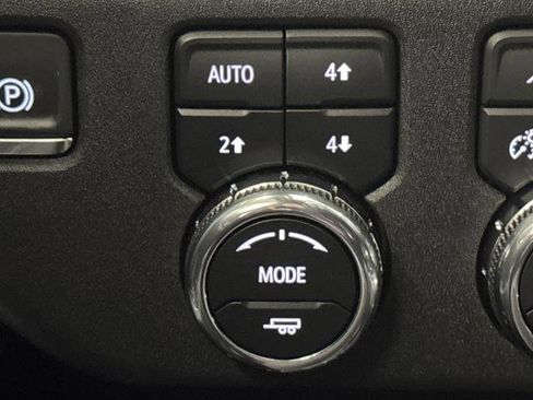 Used 2025 GMC Sierra 1500 Elevation w/ Elevation Premium Package image 24