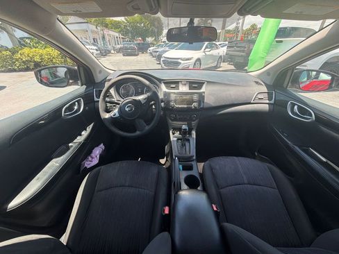Used 2017 Nissan Sentra SV FWD image 19