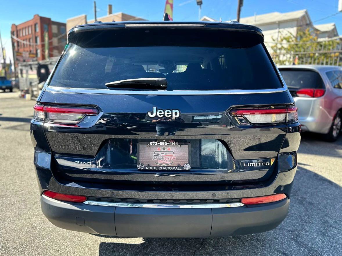 Used 2023 Jeep Grand Cherokee L Limited AWD/4WD image 5