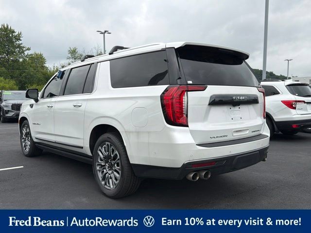 Used 2023 GMC Yukon XL Denali Ultimate AWD/4WD image 7