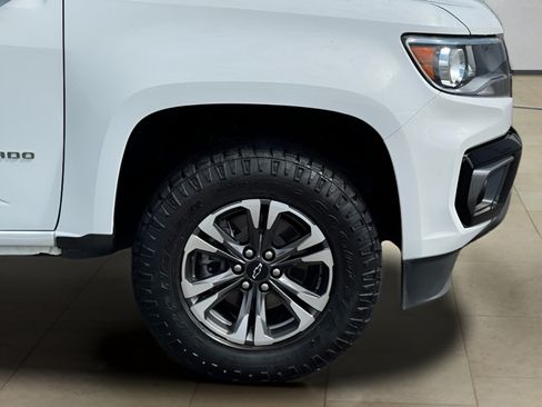 Used 2022 Chevrolet Colorado Z71 AWD/4WD image 42