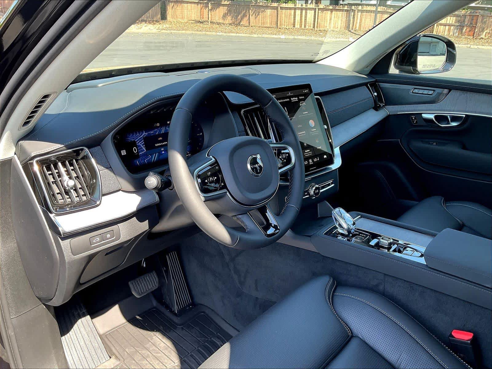 New 2026 Volvo XC90 T8 Ultra w/ Protection Package AWD/4WD image 8