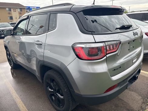 Used 2020 Jeep Compass Latitude AWD/4WD image 5