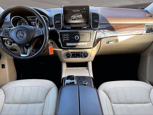 Used 2017 Mercedes-Benz GLE 350 4MATIC image 7