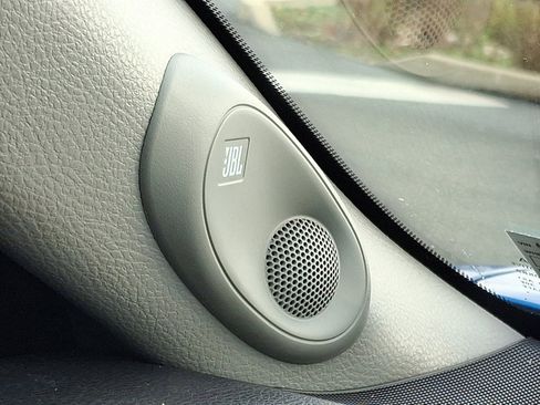 Used 2020 Toyota Camry XSE image 28