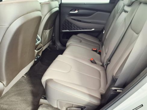 Used 2019 Hyundai Santa Fe Limited FWD image 10