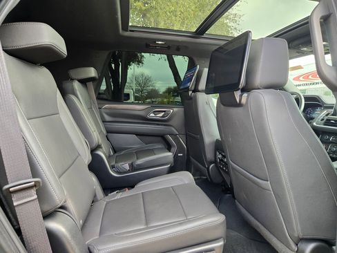 Used 2023 Chevrolet Tahoe Z71 w/ Luxury Package image 30