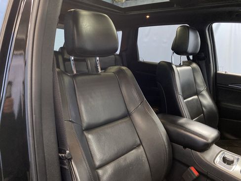 Used 2019 Jeep Grand Cherokee Limited w/ Luxury Group II image 45