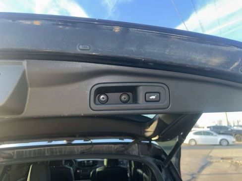 Used 2022 Honda Pilot TrailSport image 35