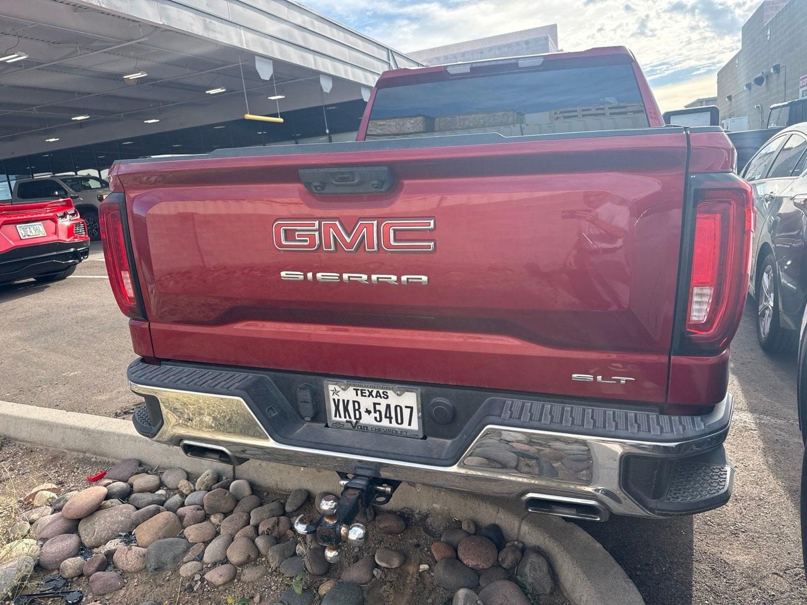 Used 2023 GMC Sierra 1500 SLT w/ SLT Premium Package AWD/4WD image 11