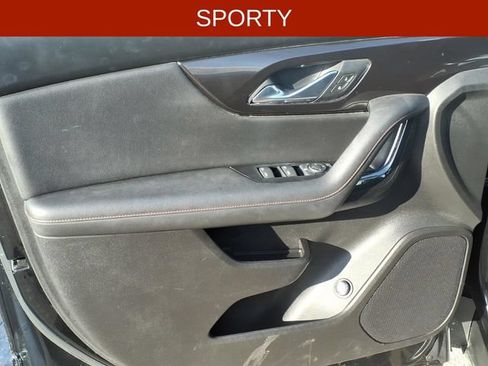 Used 2020 Chevrolet Blazer RS w/ LPO, Floor Liner Package FWD image 9
