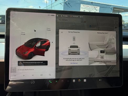 Used 2021 Tesla Model Y Long Range image 25