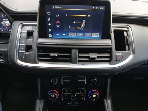Used 2023 Chevrolet Tahoe LT w/ Luxury Package RWD image 4
